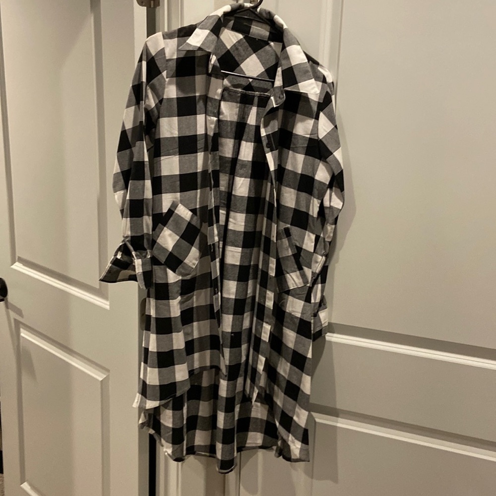 Long black and white light weight cardigan. Size large never worn